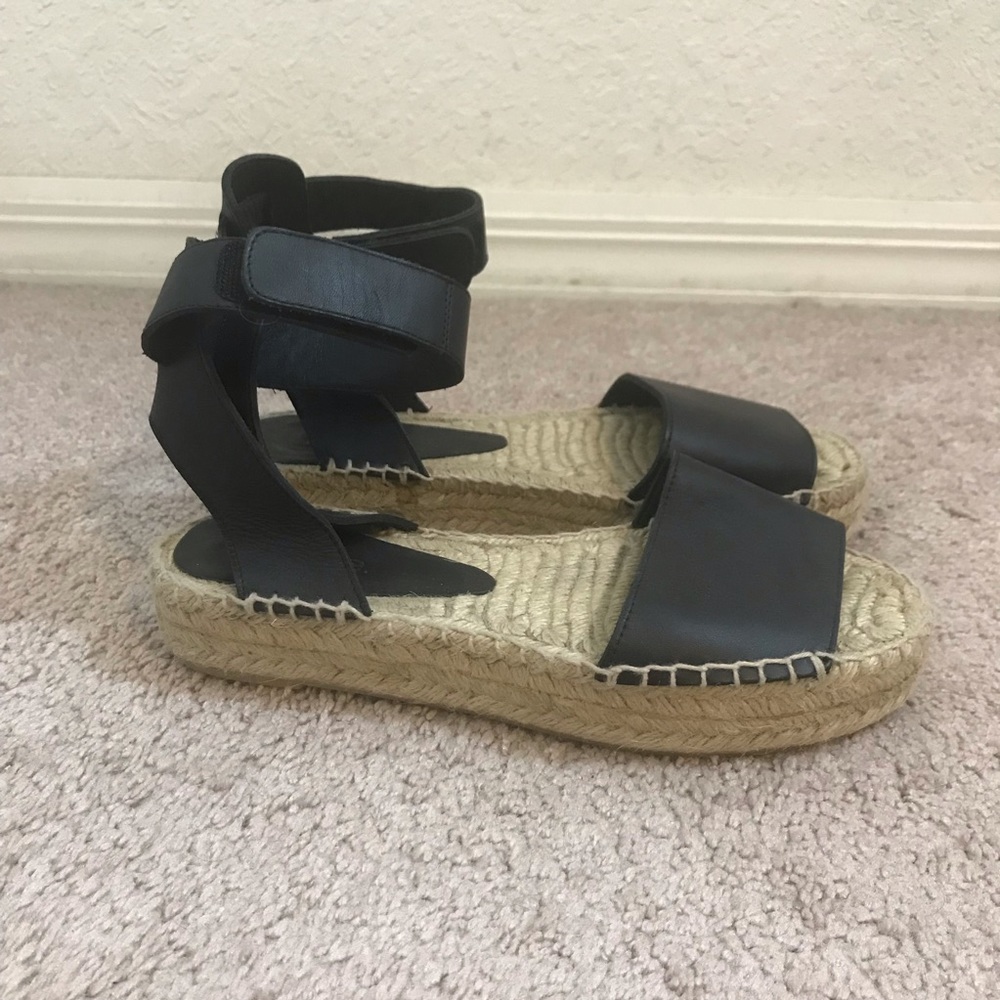 Vince sandal